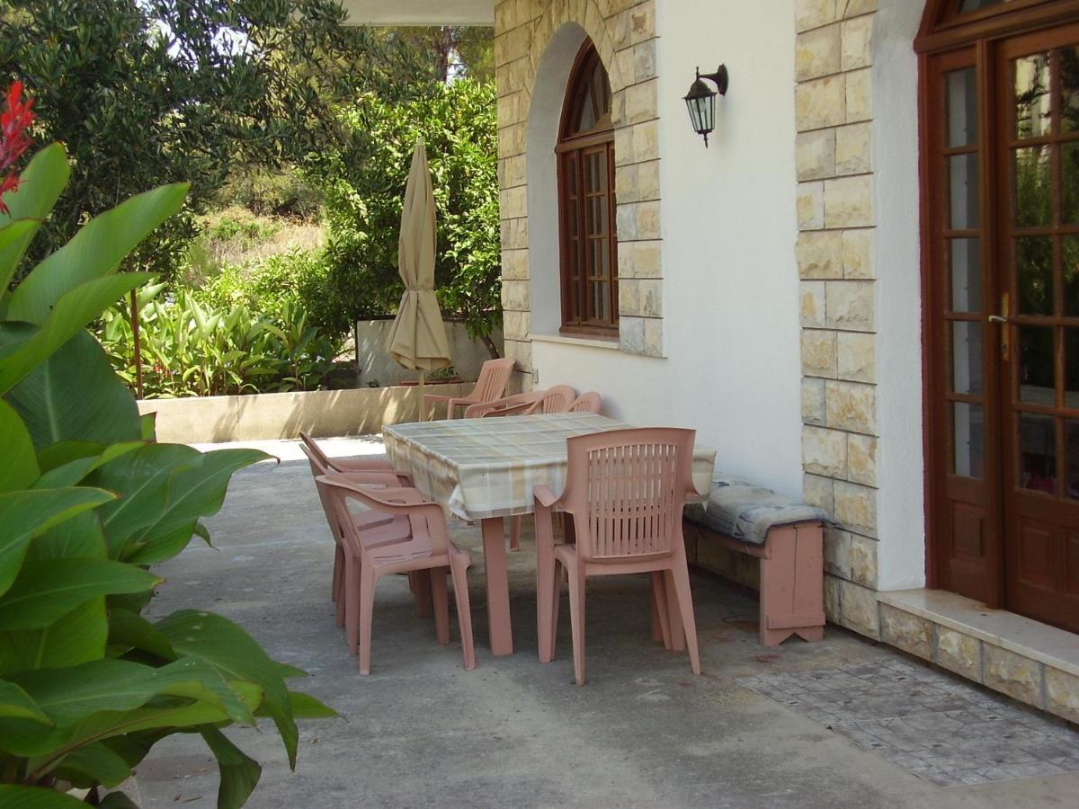 Apartments By The Sea Arbanija, Ciovo - 17332 Trogir Exterior foto