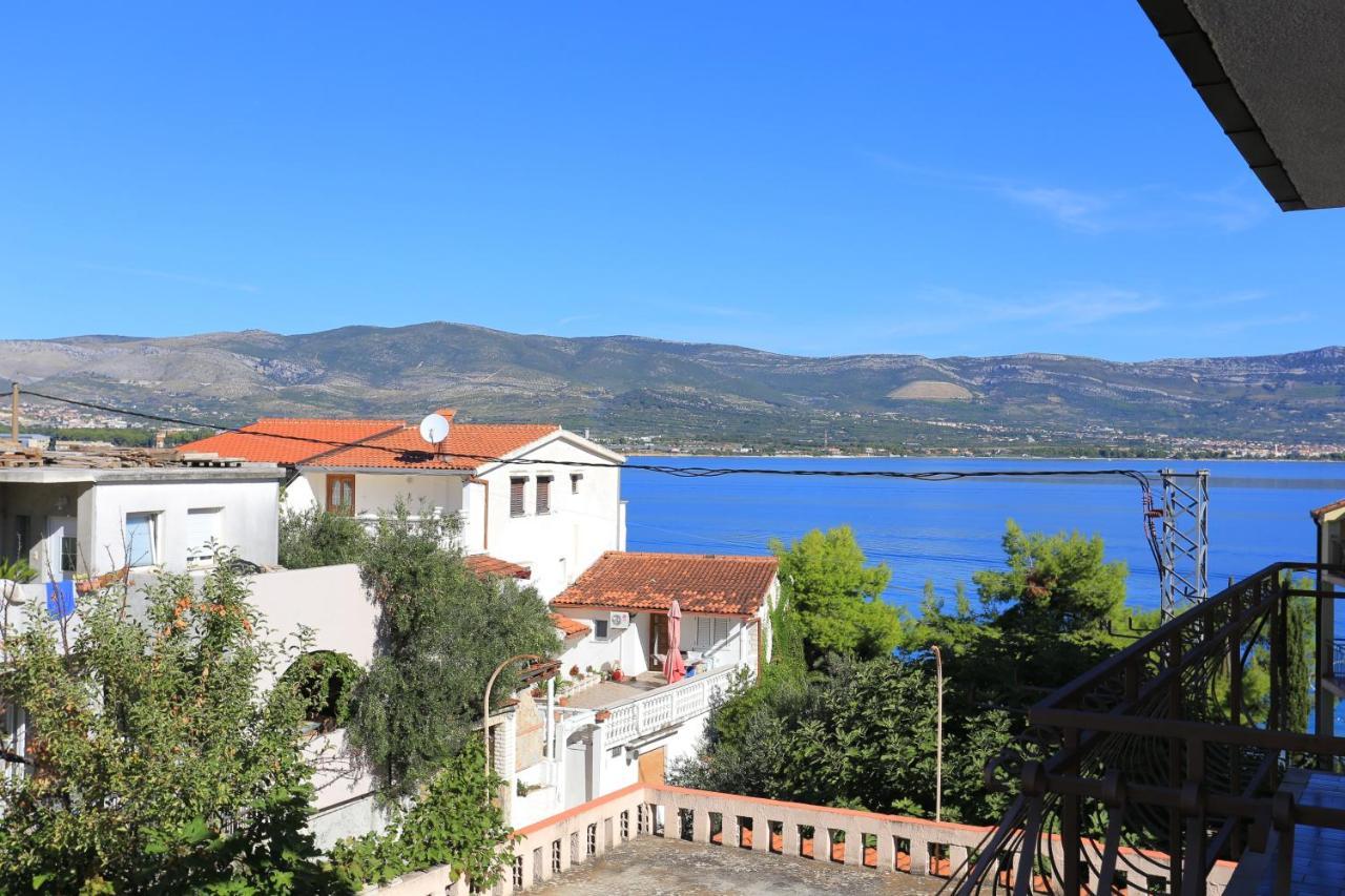 Apartments By The Sea Arbanija, Ciovo - 17332 Trogir Exterior foto